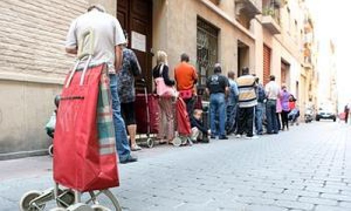 Dos mil familias evitaron ser desahuciadas en 2012 con las ayudas prestadas por Cáritas