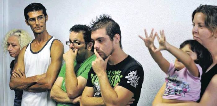 Política Social se queda sin presupuesto para 1.400 solicitantes de renta básica