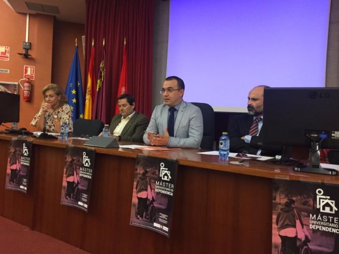 Acto Presentación Máster Dependencia