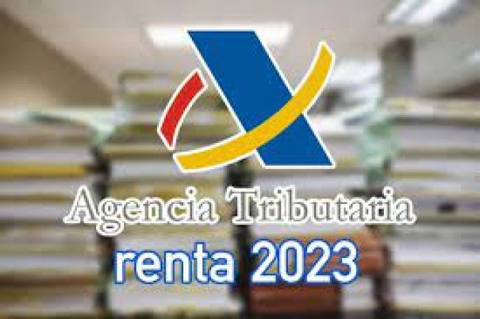 Deducción de las cuotas colegiales en la renta de 2023