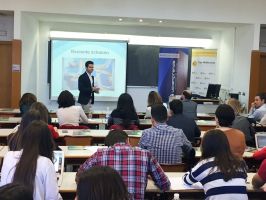 Webinar: "Emprender en Trabajo Social. Iniciación al ejercicio libre de la profesión."