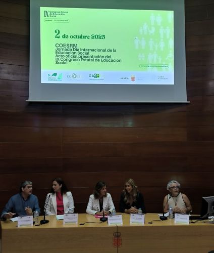 El Colegio asiste a la Jordana por el Día Internacional de la Educación Social
